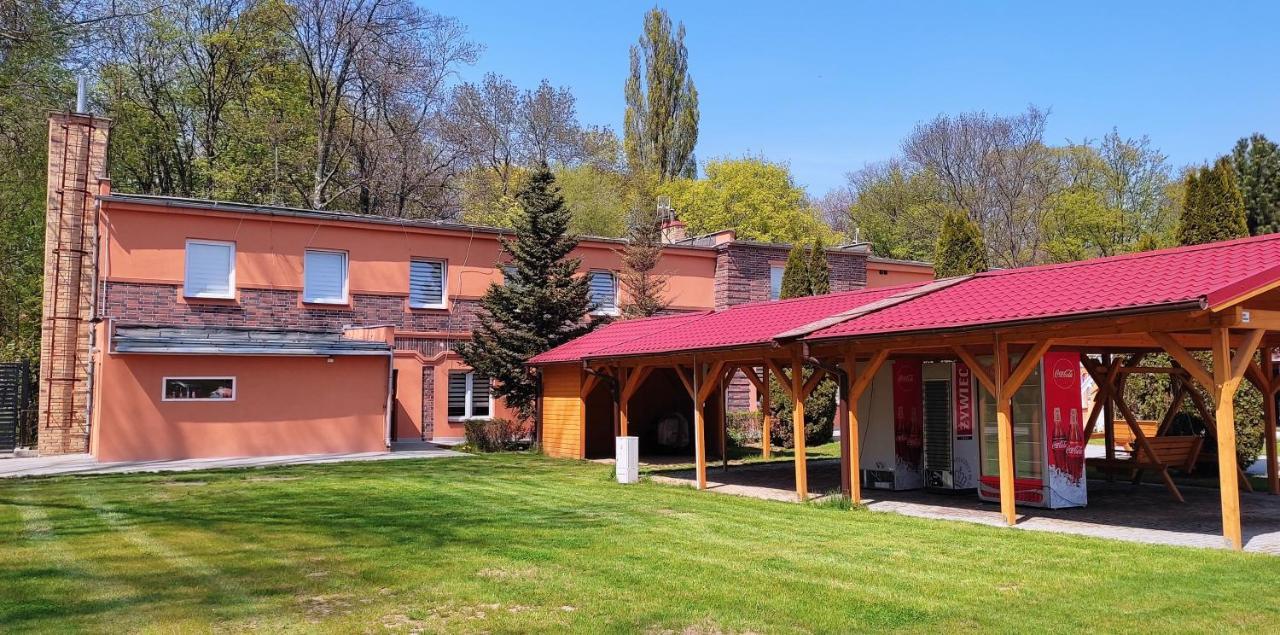 Motel Sportowy Osir Явор Екстериор снимка